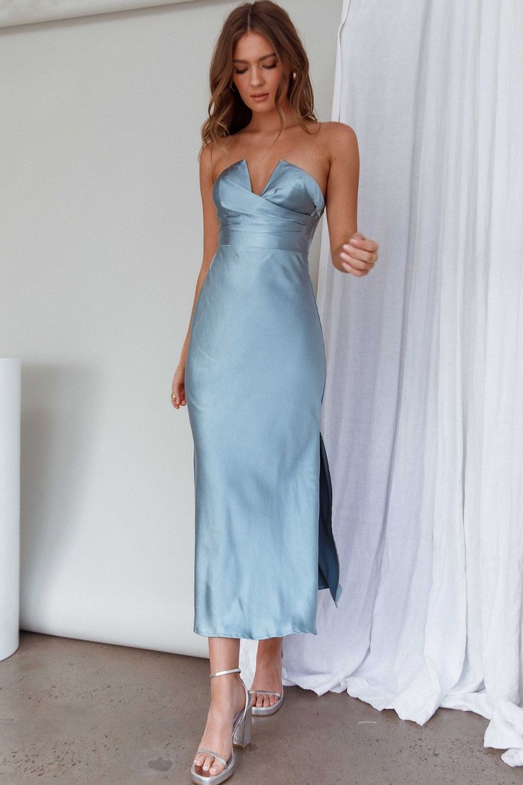 Ma Jolie Strapless Midi Dress Blue by Selfie Leslie Light Blue Full Length Dress, Beach Chic Outfit Wedding Guest Semi Formal, Simple Blue Bridesmaid Dresses, Boat Wedding Guest Dress, Powder Blue Midi Dress, Light Blue Midi Dress Wedding, Cocktail Attire Dresses, Formal Light Blue Dress, Light Blue Dresses Formal