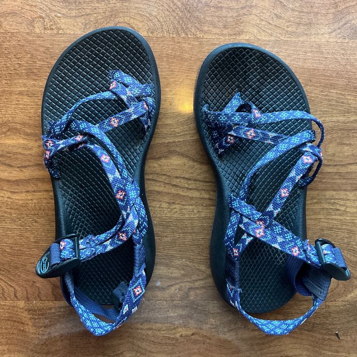 Size 6 Women’s Chacos, Dual Strap Navy With Pattern Chaco Shoes, Outdoor Sandals, Women's Shoes Sandals, Shoes Sandals, Color Blue, Size 6, Women Shoes, Sandals, Navy