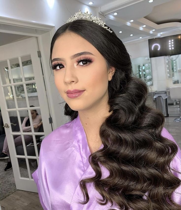 Purple Quince Makeup Simple, Lilac Quinceanera Makeup Looks, Quince Makeup For Purple Dress, Purple Makeup For Quince, Quince Makeup Purple And Silver, Quinceanera Makeup Lilac, 15 Makeup Looks Purple, Purple Xv Makeup, Lilac Quince Makeup Looks