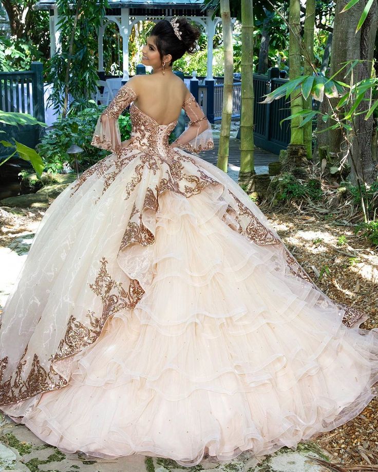 Gold Quinceanera Dresses, Rose Gold Quinceanera Dresses, Rose Gold Quinceanera, Quinceanera Dresses Gold, Mexican Quinceanera Dresses, Charro Quinceanera Dresses, Sweet 15 Dresses, Quinceñera Dresses, 15 Dresses Quinceanera