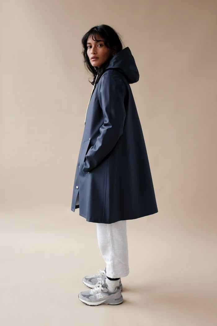 STUTTERHEIM MOSEBACKE RAIN JACKET NAVY blue | PIPE AND ROW Seattle Boutique Stutterheim Raincoat, Navy Raincoat, Rain Outfit, Raincoat Outfit, Blue Raincoat, Raincoats For Women, Stockholm Fashion, Rain Wear, Outfits Aesthetic