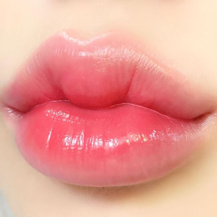 Plump Pink Lips Korean, Cupids Bow Lips, Heart Shaped Lips, Lips Inspiration, Lip Types, Botox Lips, Korean Lips, Plump Lips, Cupids Bow