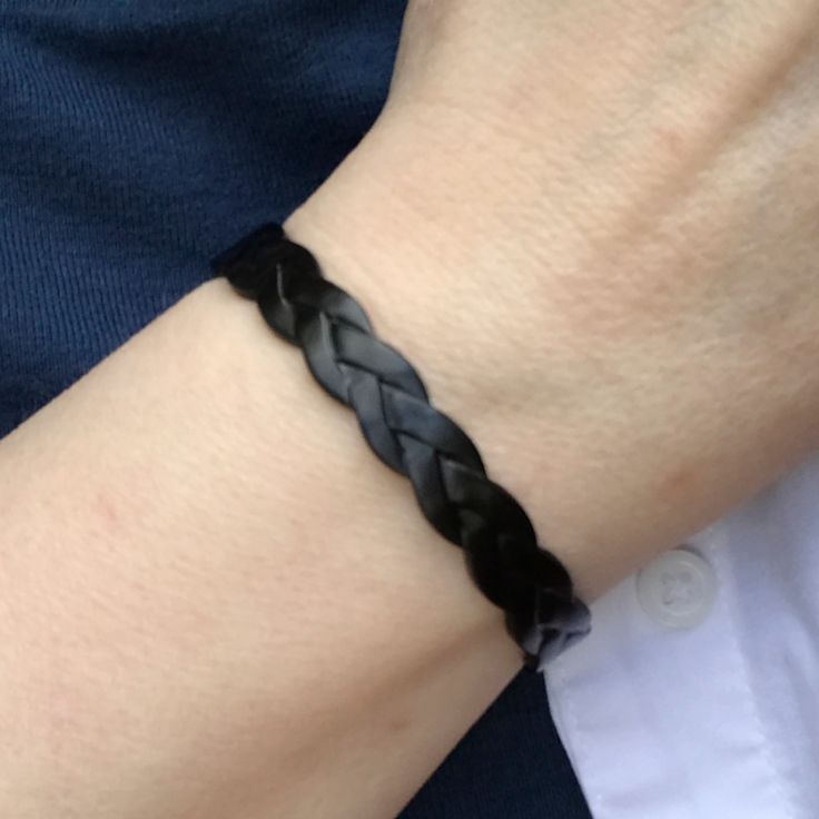 This stainless steel braided cuff bracelet gives the illusion of a leather bracelet with the added benefits of being durable and waterproof! #menscuffbracelet #giftsforhim #androgynousjewelry #toughchickstyle #unisexjewelry #streetstyle #stainlessteeljewelry #blackbracelet #braidedcuff #braceletoftheday #loralyndesigns Black Cuff Bracelet, Braid Cuffs, Mens Cuff Bracelets, Womens Black Flats, Fierce Women, Goth Look, Metal Cuff Bracelet, Badass Style, Everyday Adventures