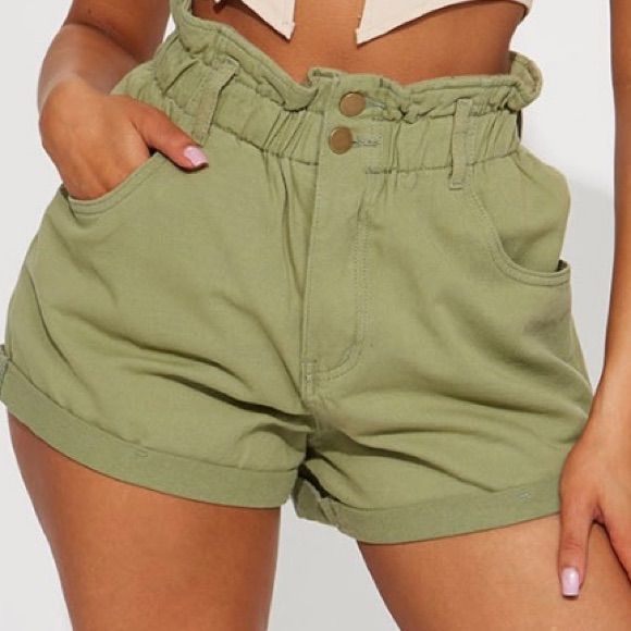 Brand New; Never Been Worn Shorts Size Medium Trendy Summer Bottoms With Pockets, Trendy Khaki Bottoms With Elastic Waistband, Casual Khaki Bottoms For Day Out, Trendy Summer Khaki Pants, Trendy Khaki Shorts For Spring, Casual High Waist Shorts For Spring, Trendy Khaki Short Bottoms, Casual High Waist Spring Shorts, Trendy Khaki Summer Pants