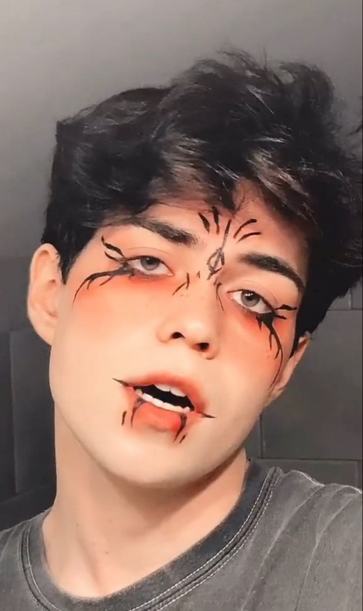 Cool Halloween Makeup Men, Male Makeup Halloween, Guys Halloween Makeup, Mens Halloween Makeup, Men Wearing Makeup, Halloween Hombre, Demon Makeup, Fairy Costume Diy, Futuristic Makeup