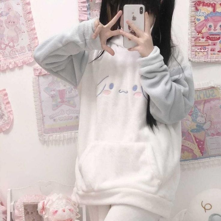 cinnamoroll sweater hoodie sanrio uzzlang blue white icon pfp soft aesthetic cute kawaii Pfp Soft Aesthetic, Sanrio Sweater, Cinnamoroll Hoodie, Blue Sanrio, Soft Aesthetic, Aesthetic Cute, Icon Pfp, Sweater Hoodie, Blue And White