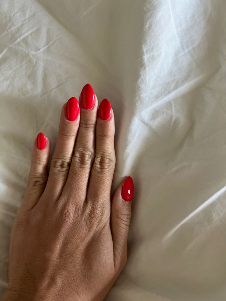 Nails 2023 Trends Summer Red, Red Nails Summer 2023, Orange Red Nails Summer, Cajun Shrimp Nails, Red Nails 2024 Summer, Orangey Red Nails, Orange Red Nails, Summer Red Nails, Red Orange Shellac Nails