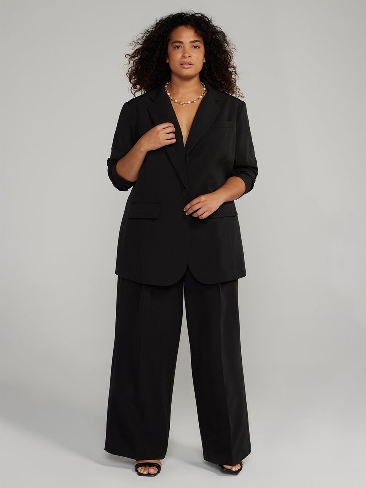 Plus Size Tailoring, Woman Suit Plus Size, Blazer For Big Bust, Plus Size Blazer Outfits Business, Plus Size Business Formal, Plus Size Outfits Formal, Plus Size Suits For Women Business, Formal Outfits For Women Plus Size, Formal Plus Size Outfits