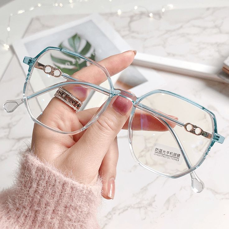 Korean Fashion Style Plain Net Red Glasses Frame Cute Glasses Frames, Classy Glasses, Glasses Frames Trendy, Fancy Glasses, Glasses Trends, Kacamata Fashion, Red Glasses, Cute Glasses, Fashion Eye Glasses