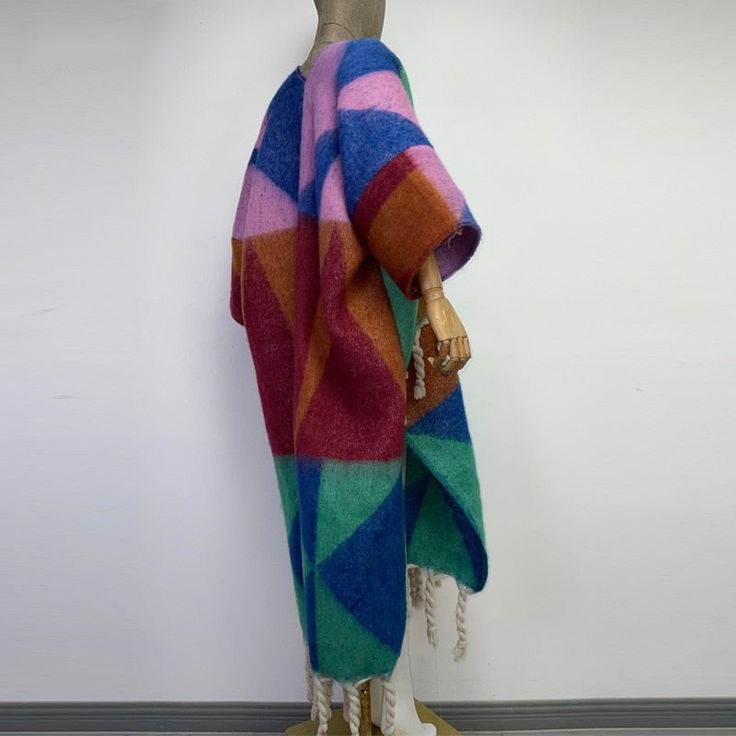 This super soft and warm wool cardigan kimono is perfect for the cold weather. Unlike other sweaters and wools, the wool used for this beauty is non itchy. Think of your favorite throw blanket, the comfort and warmth it gives but 10x stylish and wearable any where. This kimono is all that and more! One size fits S-4X Material: Wool Cardigan Kimono, Black Women Fashion, Kimono Cardigan, Wool Cardigan, Warm And Cozy, Cold Weather, Women Fashion, Throw Blanket, Black Women