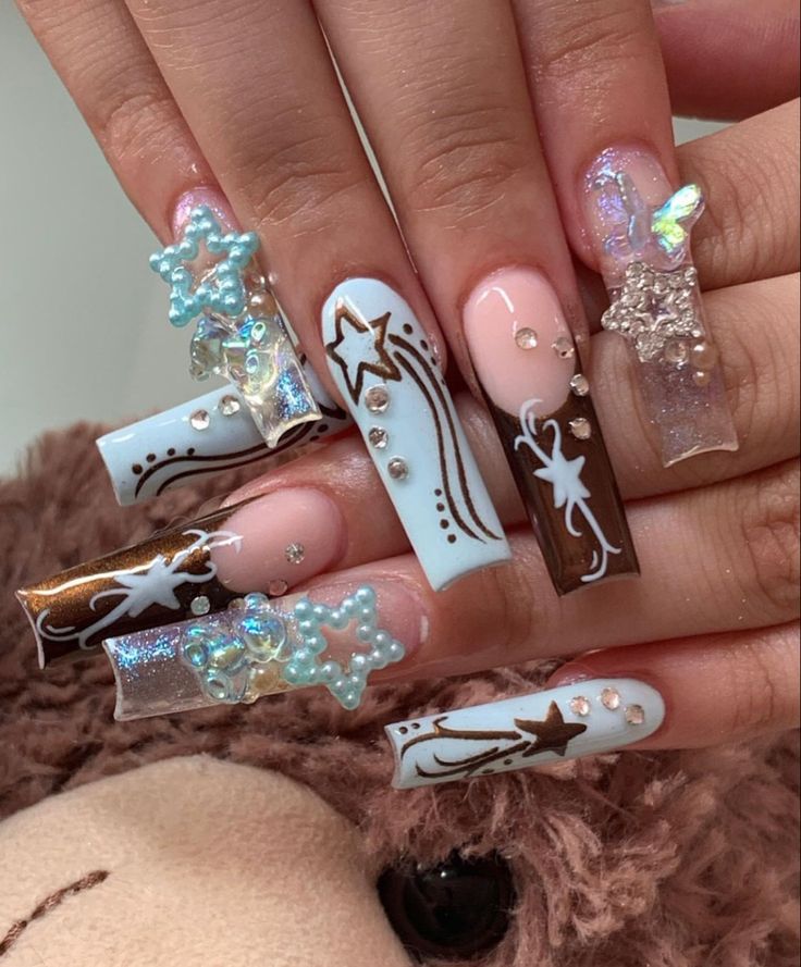 #nails #nailart #style #stars Nail Art Creative, Creative Nail Art, Punk Nails, Grunge Nails, Dope Nail Designs, Really Cute Nails, Bling Acrylic Nails, Kawaii Nails, Gem Nails