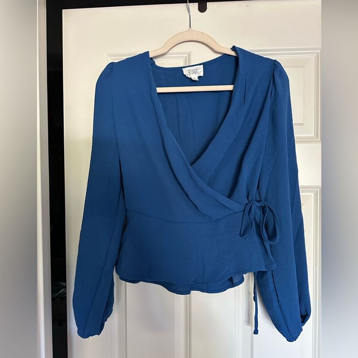 Nwot Blue Tie Blouse Chic Blue Tops With Tie Waist, Chic Blue Top For Brunch, Chic Blue Tops For Brunch, Womens Tie, Tie Blouse, Blue Tie, Blue Ties, Color Blue, Top Blouse