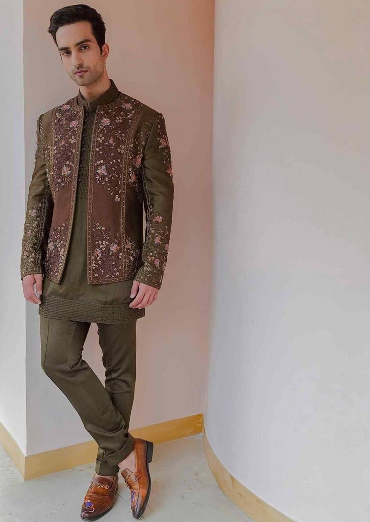 Featuring our very new dolce short jacket set in olive and brown colour. Paired with an olive short kurta and tapered trousers. Jatin Malik, Sherwani Groom, Olive Shorts, Short Kurta, Bridal Mehendi Designs, Lehenga Wedding, Bridal Lehenga Red, Saree Gown, Wedding Suits Groom