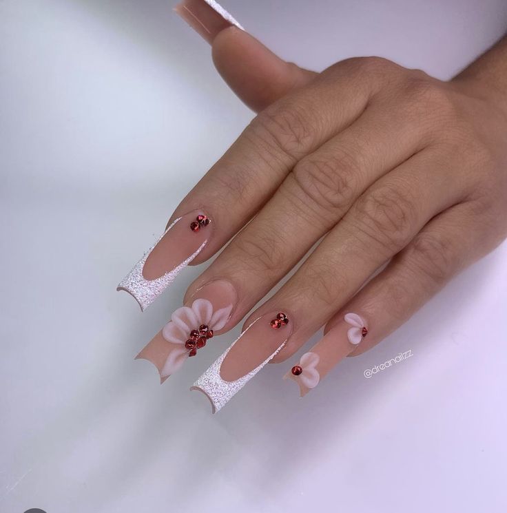 Maroon Nail Art Designs, Nail Art 2022, Design Nails Art, Maroon Nail Art, Nail Art 2023, Maroon Nail, Quinceanera Nails, Acrylic Nails Nude, Spring Acrylic Nails