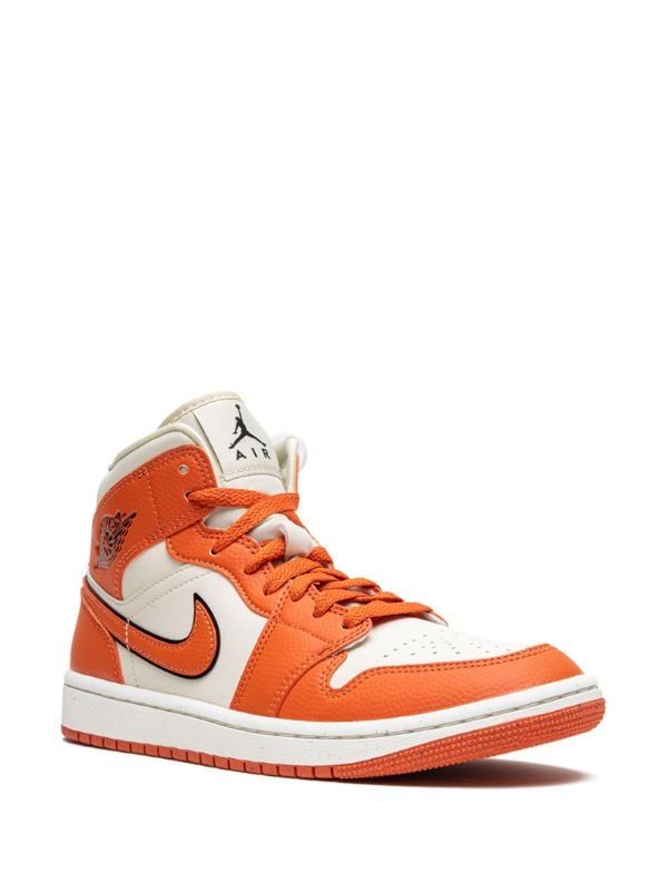 Jordan Air Jordan 1 Mid SE "Sport Spice" Sneakers - Farfetch Jordan 1 Mid Orange, Air Jordan 1 Mid Orange, Air Jordan 1 Mid Se, Jordan Air, Air Jordan 1 Mid, Jordan 1 Mid, Air Jordan 1, Jordan 1, Air Jordan