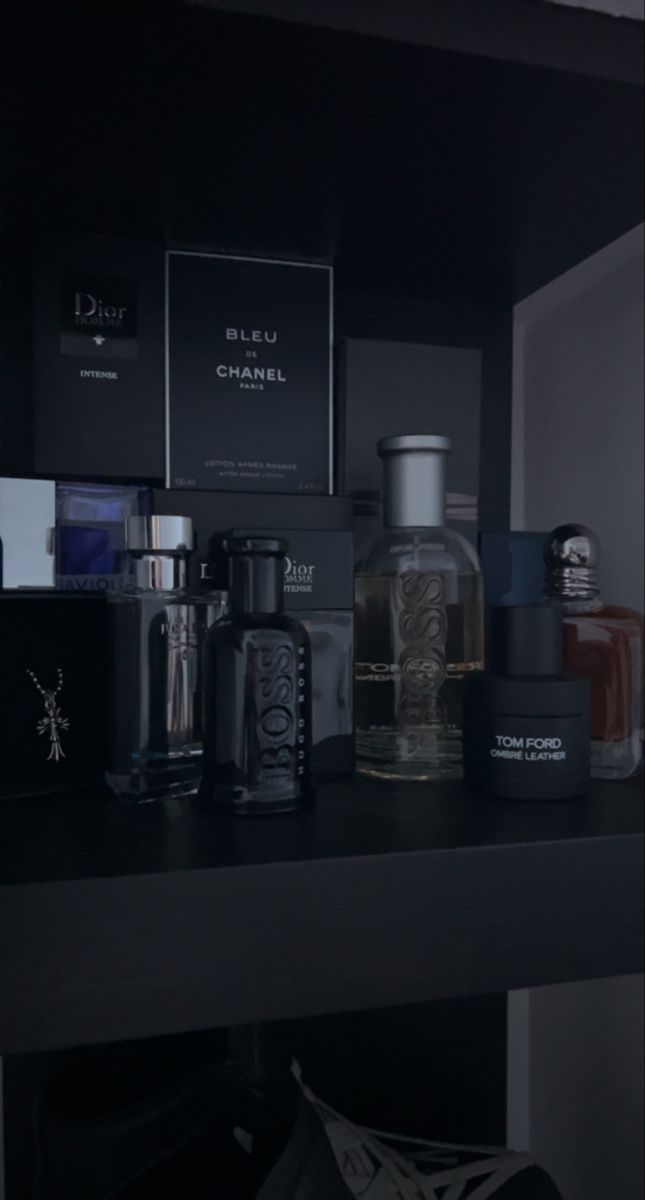 Cologne Collection Aesthetic, Cologne Aesthetic Men, Mens Cologne Aesthetic, Men Perfume Aesthetic, Perfume Collection Men, Cologne Aesthetic, Parfum Aesthetic, Mens Accessories Vintage, Guys Grooming