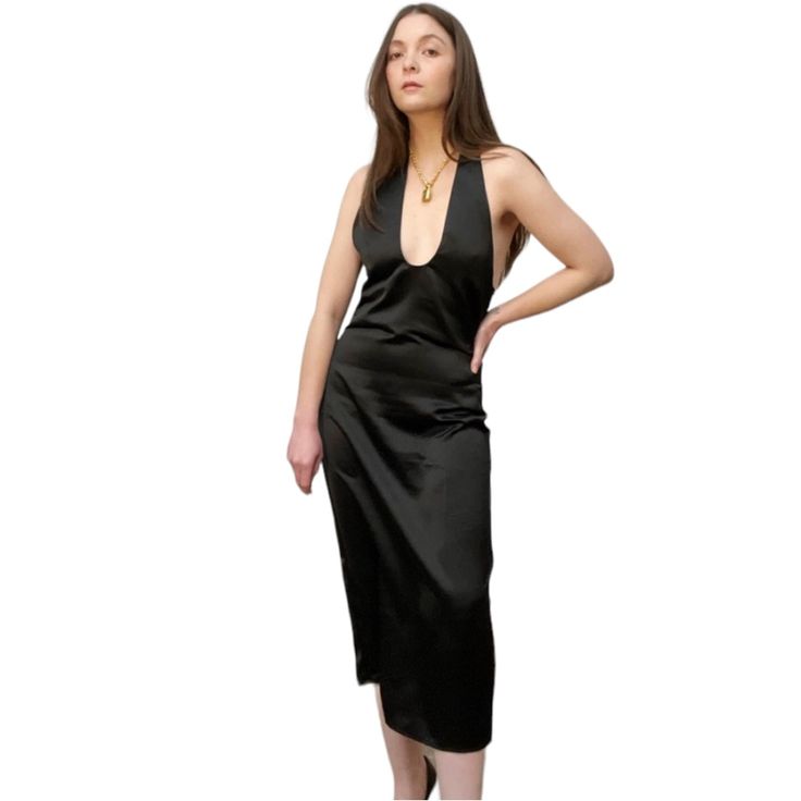 Jason Wu Satin Halter Midi Dress Gorgeous & Sexy!!! Halter Style Dress Plunging ‘U’ Neckline Halter Style Ties At The Neck Hidden Back Zipper Midi Length Back Vent New With Tags!!! Large Measurements Across Front: Chest- 18” Hips- 21 1/2” Medium Measurements Across Front: Chest- 16” Hips- 20” M- 213 L- 203 Satin Halter Midi Dress For Night Out, Satin Midi Halter Dress For Night Out, Fitted Halter Neck Slip Dress For Night Out, Fitted Silk Backless Dress For Date Night, Sleek Fitted Backless Dress For Dinner, Fitted Silk Backless Dress With V-neck, Fitted Silk V-neck Backless Dress, Fitted Silk Backless V-neck Dress, V-neck Backless Dinner Dress