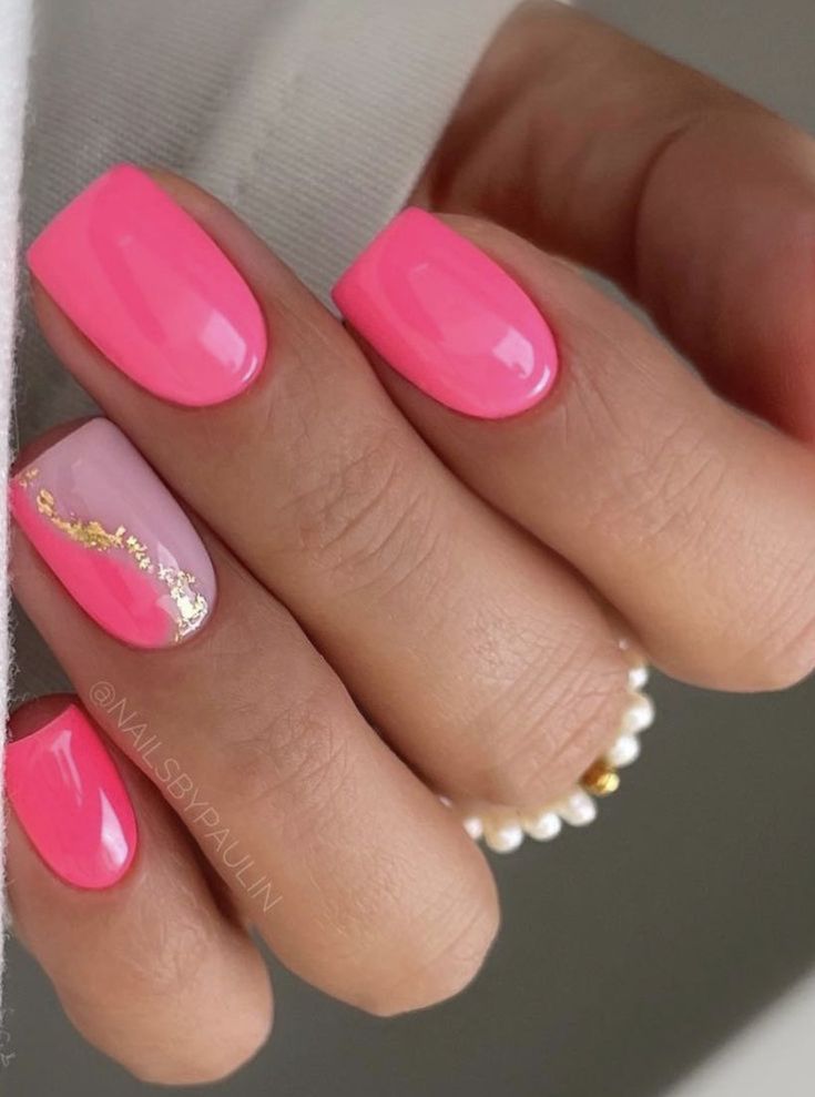 Summer Gel Nails Glitter, Pale Pink Nails With Design Classy, Square Nails Pink Design, Summer Gel Nail Designs 2024, Vibrant Nails Summer 2024, Gel Nails Ideas Summer 2024, Classy Nails Squoval, Nail Summer Colors, Nails For Holiday Summer