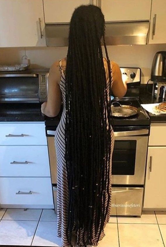 Black Women Long Locs, Knee Length Locs, Waist Length Locs, Long Locs Black Women, Silky Locs, Dreads Black Women, Female Dreadlocks Styles, Female Dreads, Dreads Styles For Women