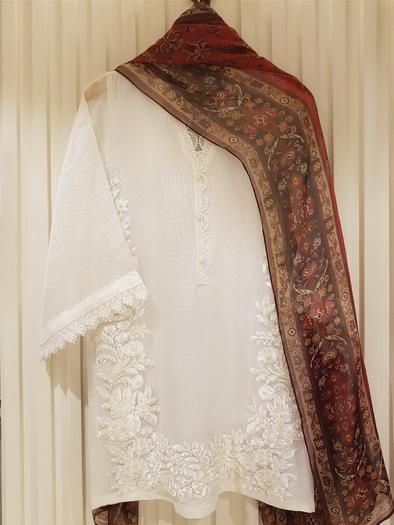 Agha Noor White Dress, Agha Noor, Pakistani Fashion Casual, Stylish Short Dresses, Pakistani Fancy Dresses, Pakistani Dresses Casual, Pakistani Fashion Party Wear, Beautiful Pakistani Dresses, Salwar Kamiz