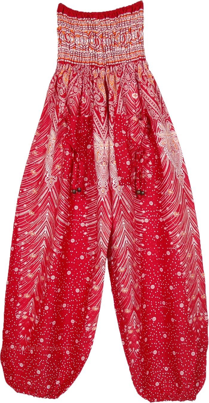 High rise cool bohemian loose fit pants in red and white with smocked elastic waist, cuffed ankles and two front pockets are ideal for Zumba, Pilates and yoga or just hanging out by the pool this summer.  Pair with a chic crop top and hippie jewelry to complete the music fest outfit look. #tlb #SplitSkirtsPants #Pocket #beachwrap #Printed #bohemianfashion #bellydancesmockedwaistpants #quickdryharempants Music Fest Outfit, Harem Pants Outfit, Zumba Pants, Bridesmaids Outfits, Red Dance, Yoga Harem Pants, Loose Fit Pants, Quick Dry Pants, Comfy Clothing