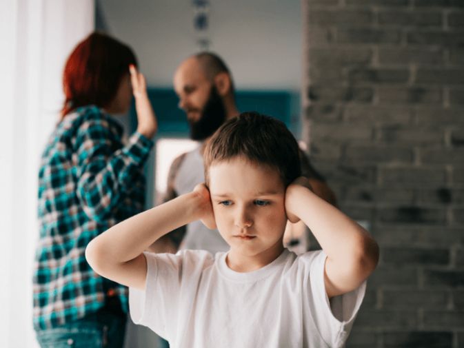 image of parents fighting in background Separated Parents, Discipline Positive, Family Law Attorney, Divorced Parents, Narcissistic Parent, Parenting Classes, Parenting Videos, Family Problems, Purdue University