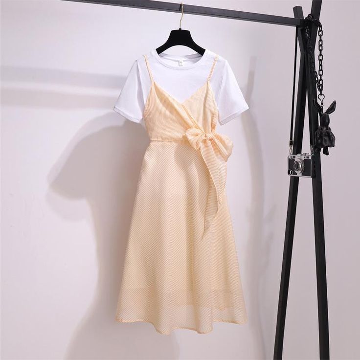 Casual Summer Dress With Bow, Casual Short Sleeve Dress With Bow, Short Sleeve Dresses With Bow For Daywear, Casual White Dress With Bow, White Bow Dress, Knot Dress, Bow Dress, Suspender Dress, White Bow