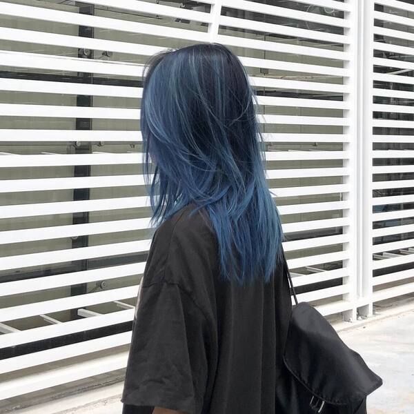 Ice Blue Highlights In Black Hair, Hair Styles For Blue Hair, Black Hair And Blue Highlights, Dark Green Hair Highlights Brunettes, Dark Blue To Light Blue Hair, Blue Hilights Hair, Dark Roots Blue Hair, Blue Black Hair With Bangs, Dull Blue Hair