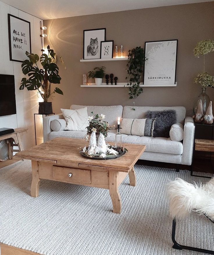 the living room is clean and ready to be used for christmas or new year's eve