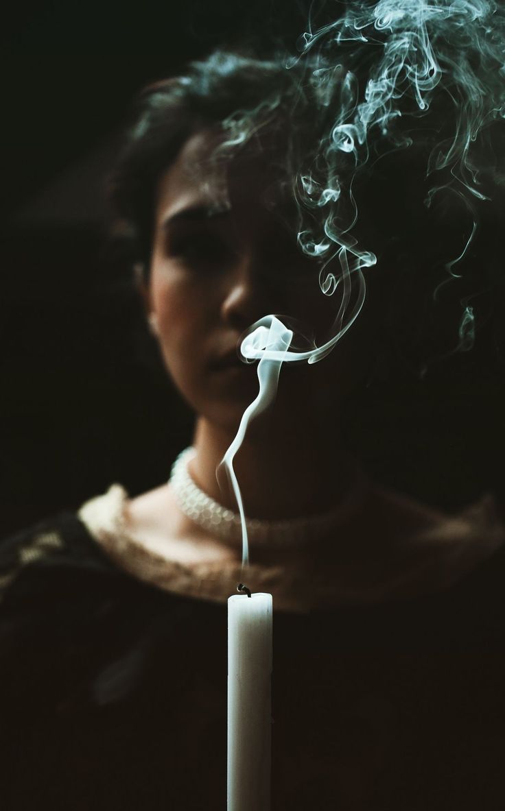 Candles Photography, Art Photography Portrait, Pose Fotografi, Shotting Photo, Photographie Portrait Inspiration, Fashion Art Photography, Self Portrait Photography, Creative Portrait Photography, Foto Tips