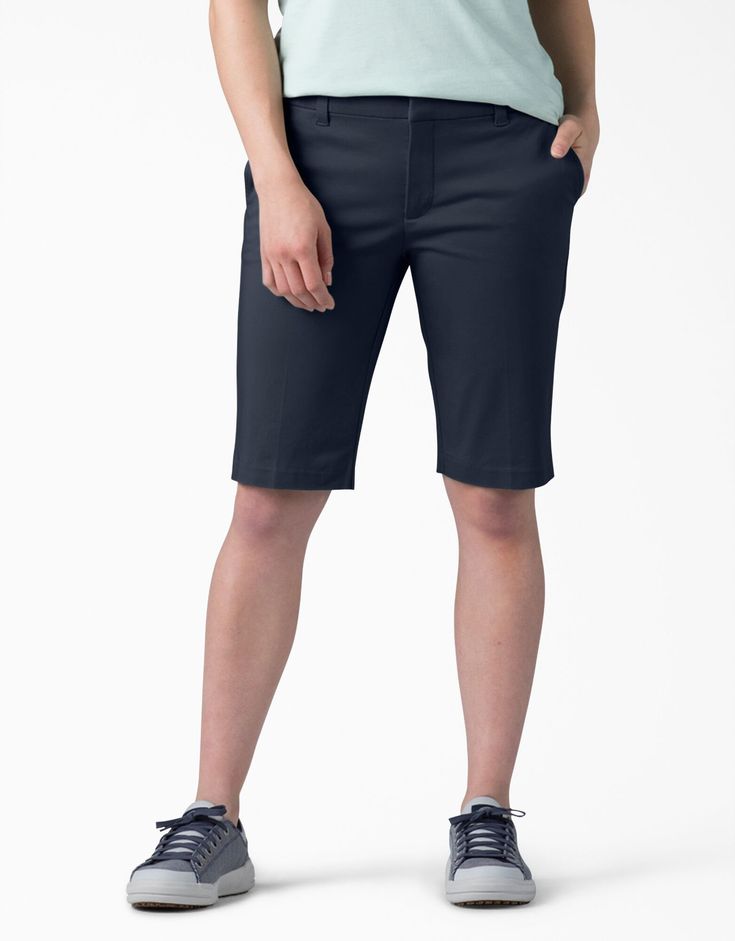 Fitted Bermuda Shorts With Straight Leg, Stretch Bermuda Shorts For Work, Classic Straight Leg Fitted Shorts, Classic Fitted Straight Leg Shorts, Workwear Shorts With 5-inch Inseam, Classic Workwear Shorts With 5-inch Inseam, Bermuda Shorts Outfit Women, Bermuda Shorts Outfit, Dickies Women