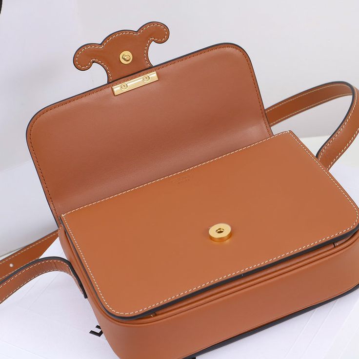 Size: 18.5cm*14cm*6cm It comes with Dust box, Care manual, Tag, and Paper bag. Designer Brown Box Shoulder Bag, Designer Brown Crossbody Box Bag, Designer Brown Shoulder Box Bag, Rectangular Saddle Bag For Shopping, Designer Rectangular Saddle Bag For Shopping, Brown Rectangular Box Bag With Mobile Phone Bag, Brown Rectangular Box Bag With Mobile Phone Pocket, Brown Rectangular Box Bag With Mobile Phone Holder, Designer Rectangular Belt Bag For Daily Use