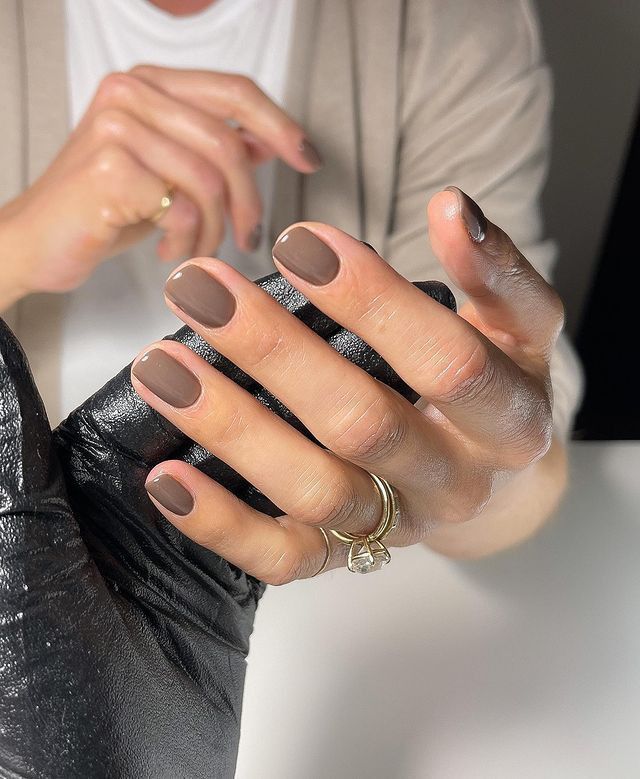 Taupe Nails, Smink Inspiration, Minimal Nails, Casual Nails, Makijaż Smokey Eye, Shellac Nails, Neutral Nails, Classy Nails, Chic Nails