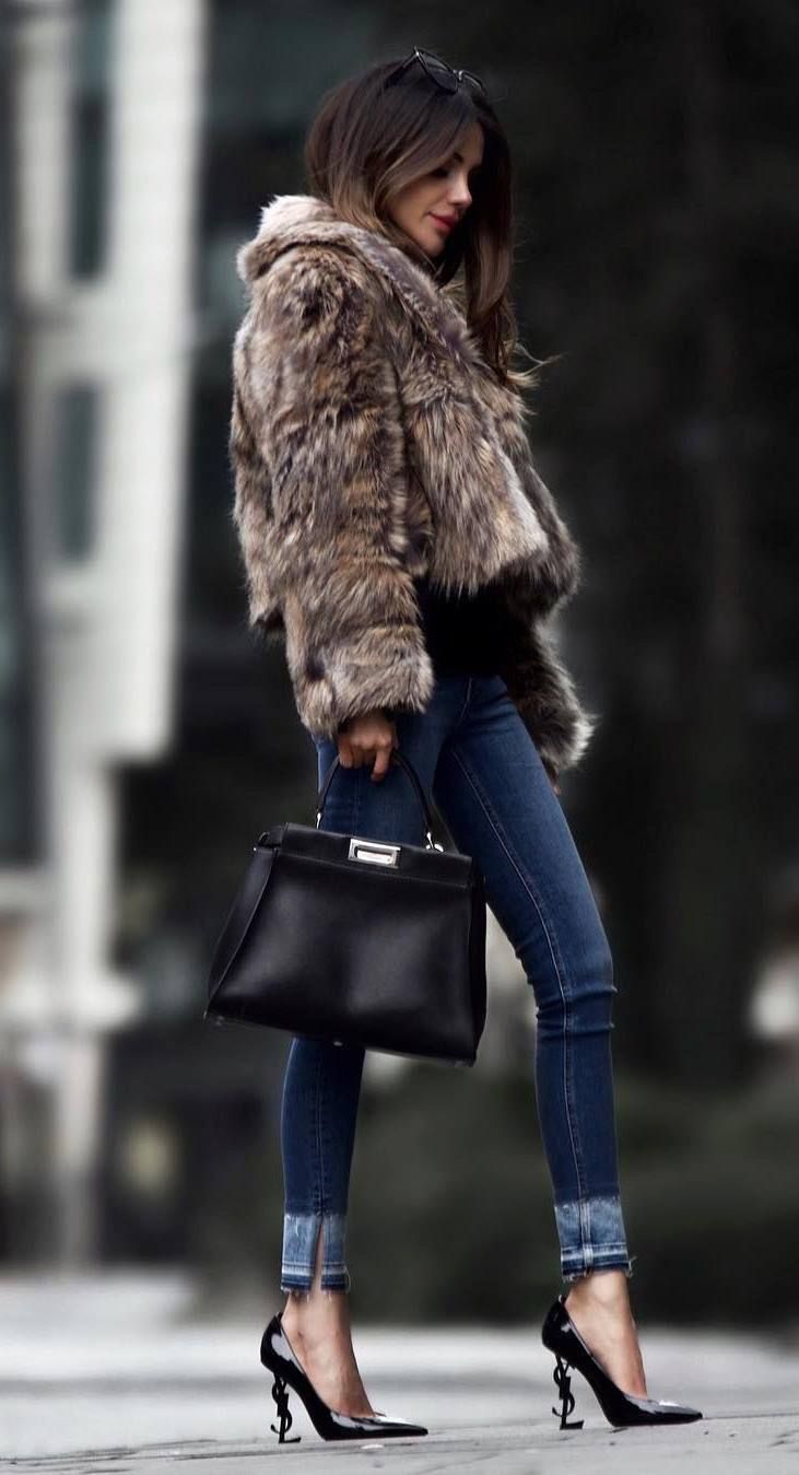 Perfect Winter Outfit, Look Legging, Fur Fashion, Outfit Casual, Elegant Outfit, Fall Winter Outfits, Winter Outfit, Outfits Casuales, Fur Jacket