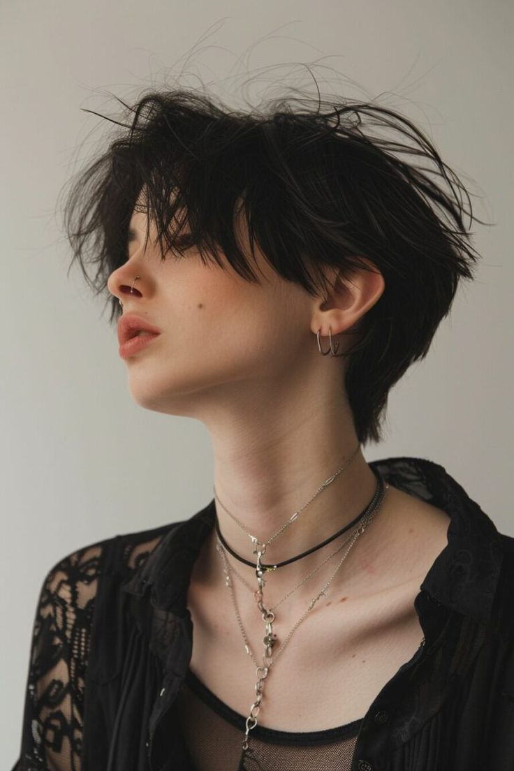 Short Wash And Wear Haircuts, Short Hair With An Undercut, Different Short Haircuts For Women, Short Adronymous Hair, Enby Hair Mullet, Queer Haircuts Androgynous Style, Haircut Short Hair Women, Short Hair Cuts Nonbinary, Androgynous Hair Straight