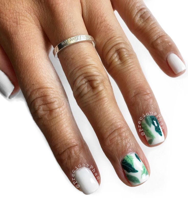 Tropical nails. Leaf nails. Banana leaf nails. #PreciousPhan Green Leaf Nails, Leaf Nails, Leaf Nail Art, Tropical Nail Designs, Tropical Nails, Summer Toe Nails, Use Your Imagination, Banana Leaves, Summer Nails Colors