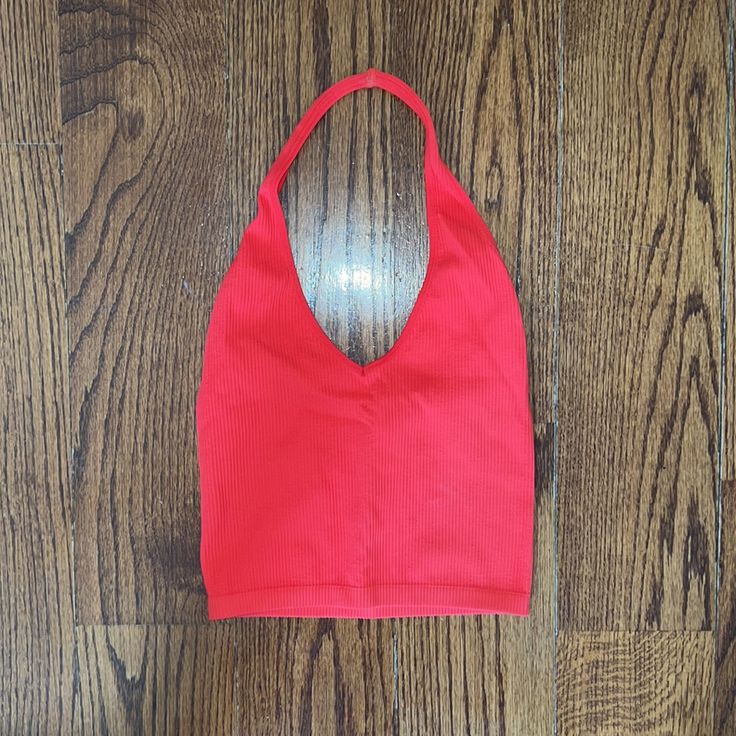 Size: S | Never Worn Red Stretch Halter Neck Crop Top, Red V-neck Halter Top For Spring, Chic Red Fitted Halter Top, Fitted Red Halter Top For Spring, Chic Stretch Red Halter Top, Chic Red Stretch Halter Top, Chic Red Halter Top For Party, Elegant Red Halter Top For Night Out, Red Stretch Halter Top For Summer