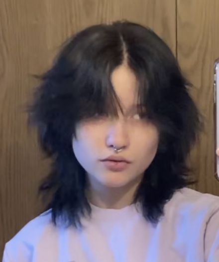 Hangodango on tiktok Wolfcut X Mullet Short, Haircuts Alt Short, Alt Wolfcut Hair Short, Shaggy Wolfcut Short Hair, Cute Grunge Haircuts, Fem Wolfcut, Medium Lenght Shag, Alt Wolfcut Hair, Medium Length Alt Haircut