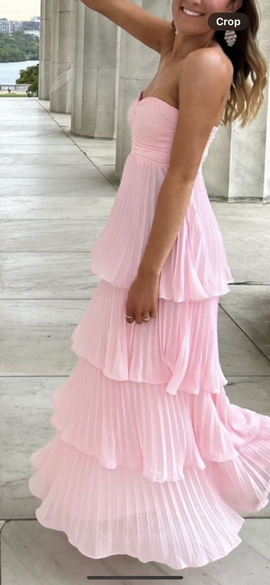 Pink Sorority Formal Dress, Pink Ruffle Dress Long, Tired Prom Dress, Preppy Prom Dress 2024, Easter Prom Dresses 2024, Aesthetic Dress Pictures, Float Prom Dresses, Easter Prom Dress Trend, Long Easter Dress