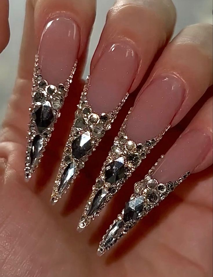 Bling French Tip Nails, Bling French Tip, Bedazzled Nails, Stilleto Nails Designs, Cozy Colors, Fall Nail Ideas, Art Deco Nails, Edge Nails, Punk Nails