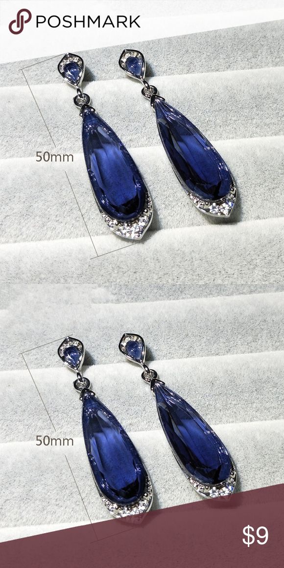 Long Earring Blue Water Drop Crystal Sliver Luxury Long Earring Blue Water Drop Crystal Sliver For Women Fashion Jewelry 100% Brand New High Quality !  Style : Classic  Material :  Crystal  Color : Blue  Size : Earrings  4.9 * 0.9 cm  Package include : 1pair Earrings     Occasion : Engagement, Wedding, Holiday, Birthday, Party, Gifts, etc. hand crafted Jewelry Earrings Formal Blue Crystal Earrings, Elegant Blue Drop Crystal Earrings, Blue Crystal Drop Earrings For Formal Occasions, Blue Sterling Silver Crystal Earrings For Formal Events, Blue Sterling Silver Crystal Earrings For Formal Occasions, Blue Drop Crystal Earrings For Party, Blue Sterling Silver Earrings For Evening, Blue Sterling Silver Earrings For Party, Silver Sapphire Earrings For Party