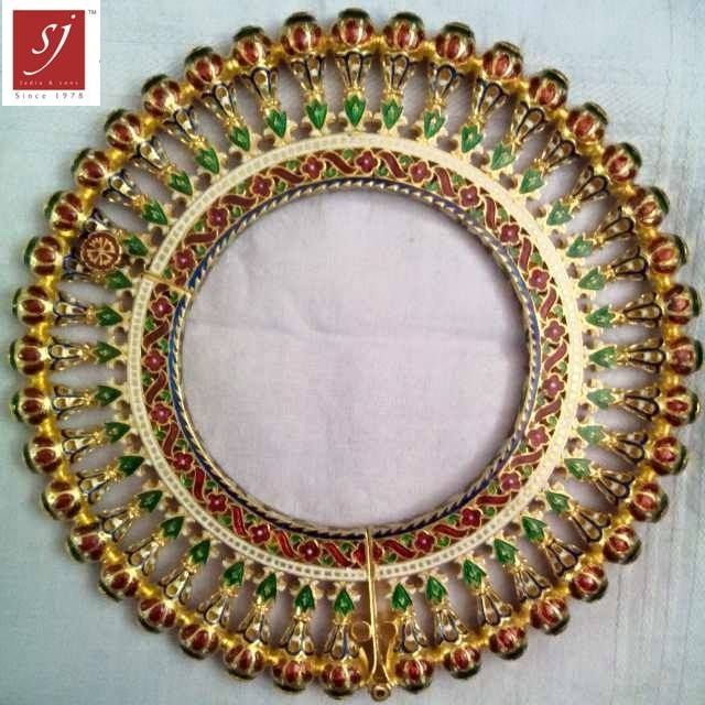 SATYANARAYAN J. JADIA & SONS JEWELLERS PVT. LTD. 5-Sejal Shopping Center, Opp. Lal Bunglow, C.G. Road., Ellishbridge, Ahmedabad-380 006 (Guj.) INDIA Mo : +91 99 2500 5672, Fax : +91-79-26406924 Web : www.sjjadia.com / Email : jadia@sjjadia.com Fall Wedding Jewelry, Jaipur Jewelry, Rajputi Jewellery, Kundan Jewellery Bridal, Bridal Jewels, Bridal Jewelry Vintage, Antique Jewellery Designs, Antique Bridal Jewelry, Antique Jewelry Indian