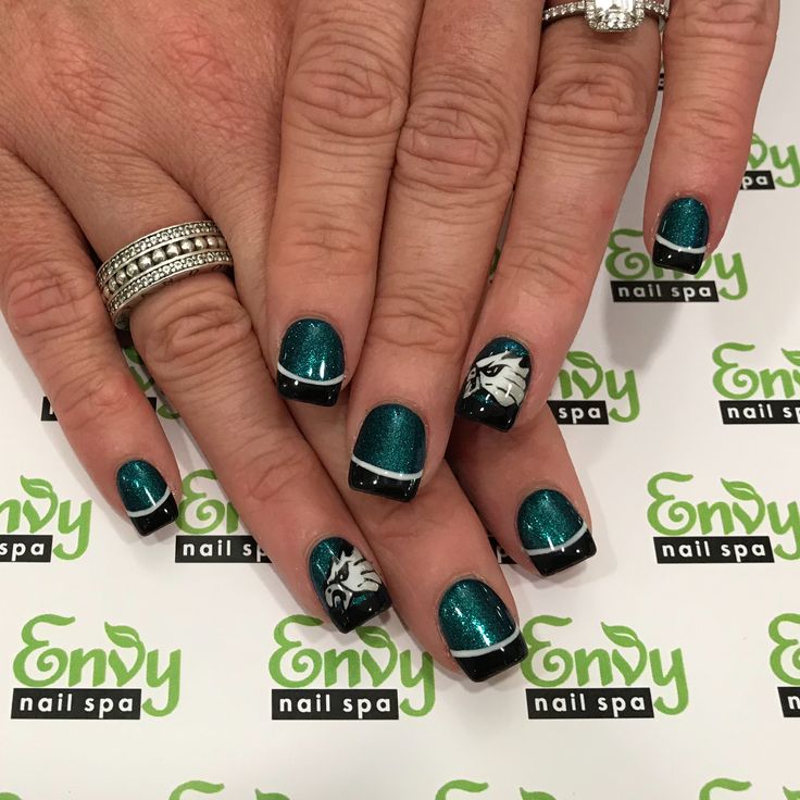 Eagles Football Nail Designs, Nfl Eagles Nail Designs, Eagles Nails Designs, Philadelphia Eagles Nail Art, Philadelphia Eagles Football Nails, Philadelphia Eagles Nail Ideas, Eagle Nails Design, Eagles Green Nails, Eagles Nails Philadelphia