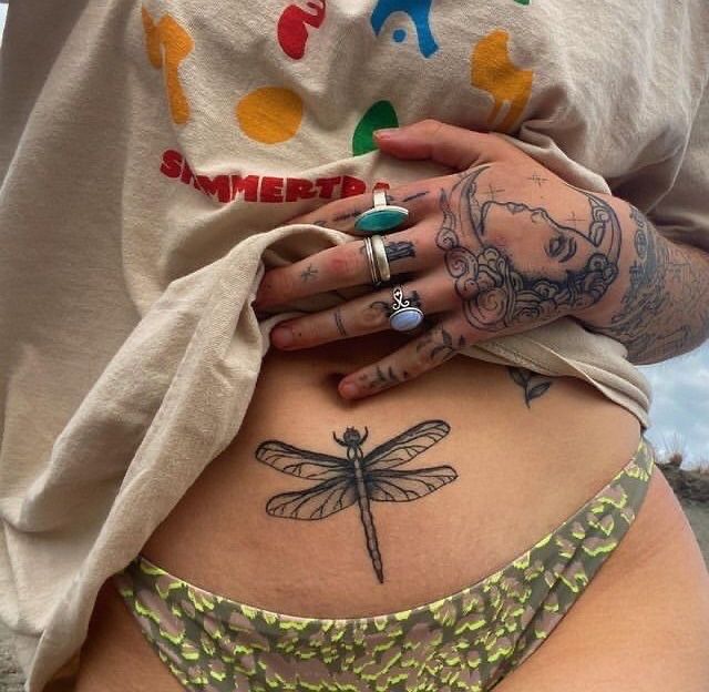 Tattoos About Feeling Too Much, Bug Back Tattoo, Virginia Tattoo Ideas, Strange Tattoos, Tattoo Chart, Woman With Tattoos, Stomach Tattoo, 16 Tattoo, Bad Choices