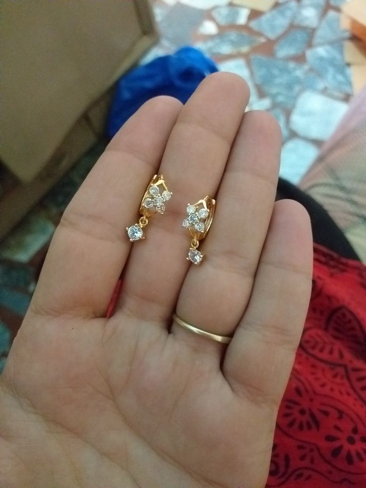 Gold earrings...🥰 Baby Earrings Gold Indian, Eyerings Gold Design, Ear Rings Gold Indian, Dailyware Earrings Gold, Daily Wear Earrings Gold Indian, Ear Rings Gold, Gold Indian Wedding, Gold Ear Rings, Gold Earing