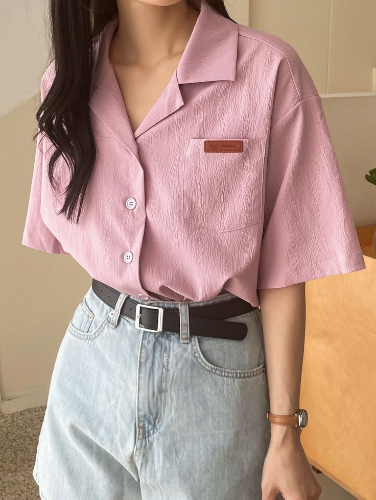 Half Sleeve Shirts Women, Sleeve Shirt Outfit, Pink Shirt Outfit, Looks Hippie, Drop Shoulder Shirt, Half Shirts, Outfit Vintage, Thrifted Outfits, Half Sleeve Shirts