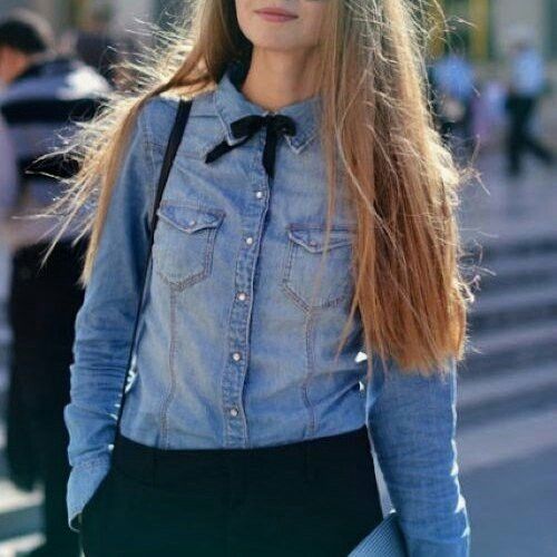 Long Denim Shirt, Denim Shirt Style, Short Noir, Womens Denim Shirt, Denim Shirts, Paris Street Style, Jeans Casual, Inspiration Mode, Black Bow