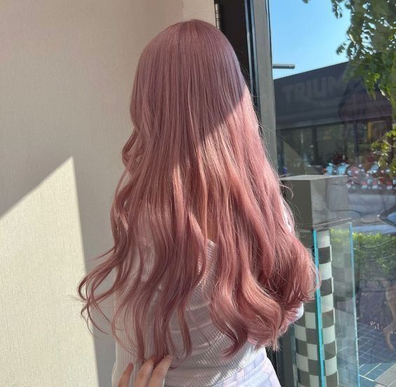 Rose Pink Hair Color, Muted Pink Hair, Shades Of Pink Hair, Pinkish Brown Hair, Cut Hair Styles, Pink Brown Hair, Dusty Rose Hair, Dusty Pink Hair, Kpop Hair Color