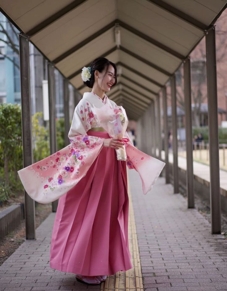 Size (Recommend height) S: 145-153cm M:153-160cm L: 160-170cm XL:170cm or above Condition: Brand New Hakama Women, Pink Yukata, Hakama Kimono, Hakama Skirt, Kimono Accessories, Asian Traditional Clothes, Kimono Traditional, Japanese Traditional Clothing, Green Kimono