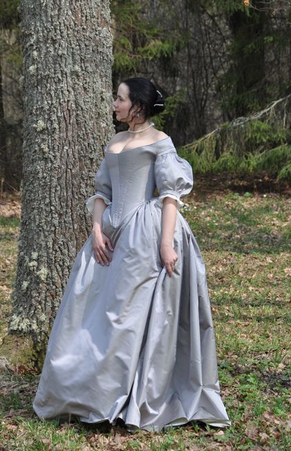 17th Century Inspiration Strikes Again! ~ American Duchess 1660s Dress, 1650s Fashion, Baroque Clothing, 1600 Fashion, 17th Century Dress, 1800s Dresses, 17th Century Clothing, Istoria Modei, 17th Century Fashion